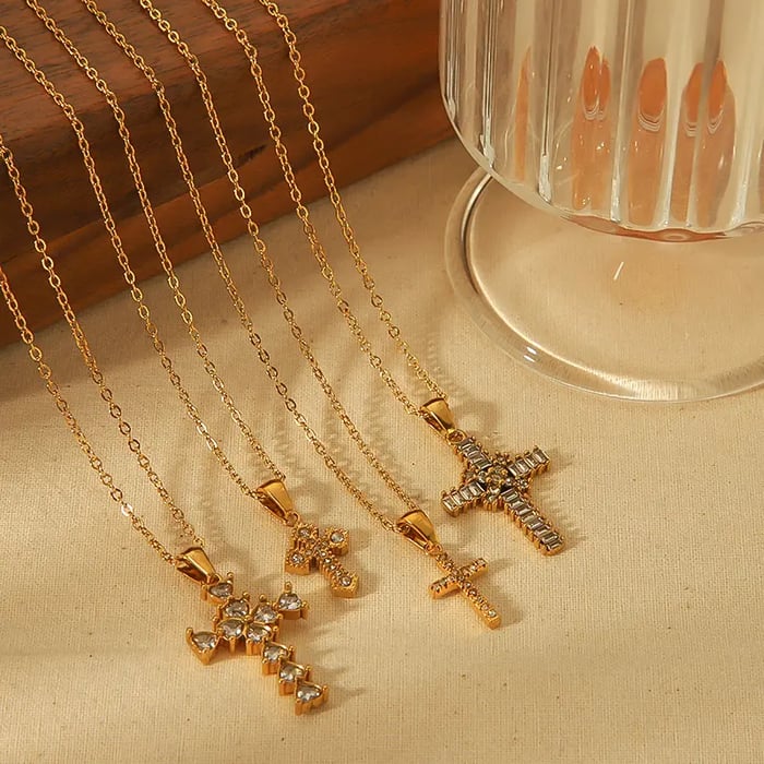 1 Piece Classic Punk Style Cross Shape Stainless Steel  Gold Color Inlay Rhinestones Women's Pendant Necklaces 